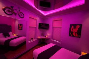 room-pink-mood-lighting